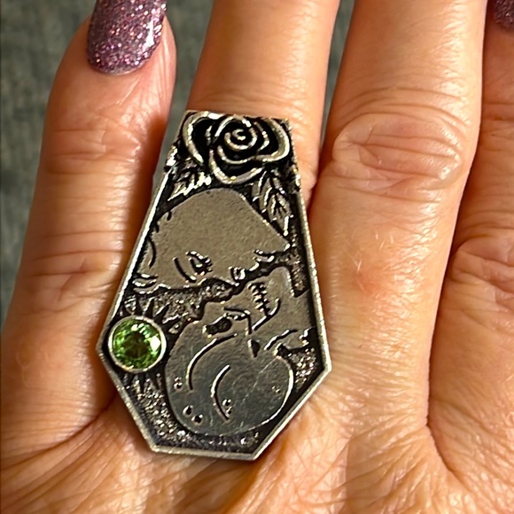 #118 Skeleton & Day of The Dead ๐ Peridot Handcrafted Ring ๐ Size 8 - Picture 3 of 16